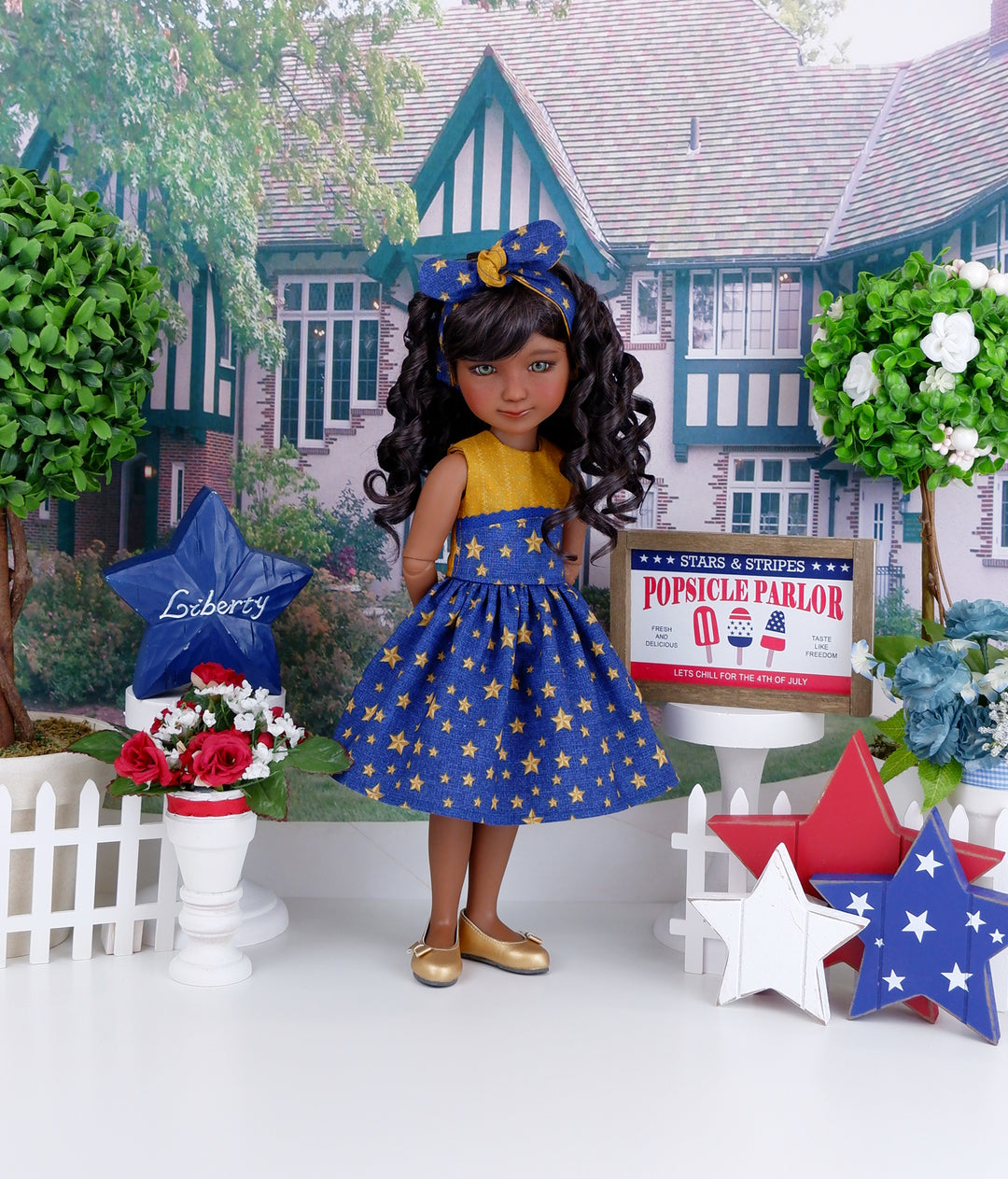 Gold Star - dress with shoes for Ruby Red Fashion Friends doll