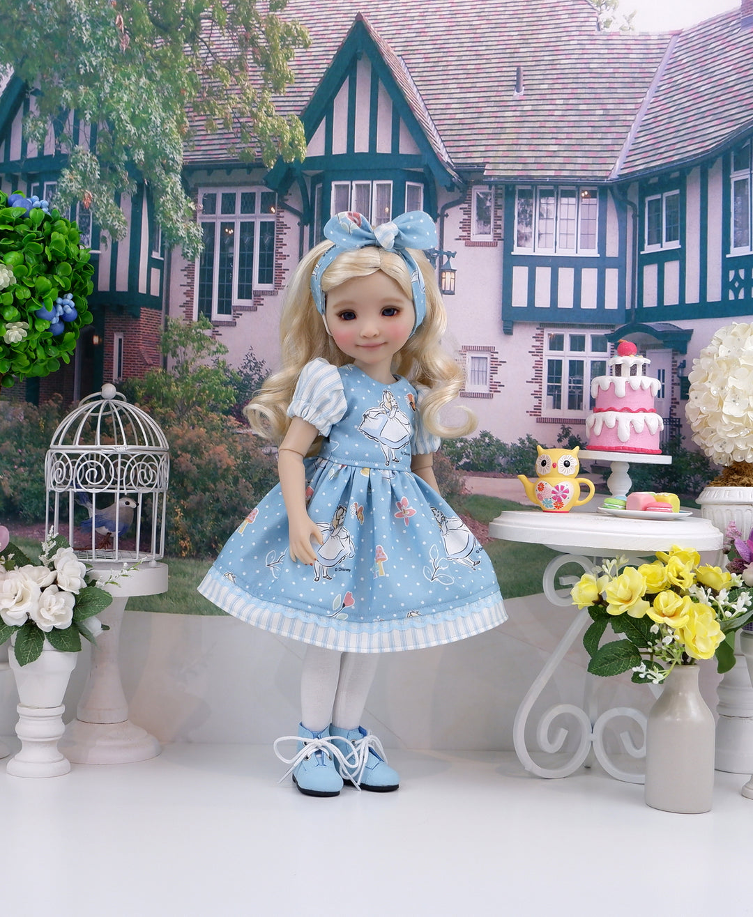 Alice Curtsey - dress and boots for Ruby Red Fashion Friends doll