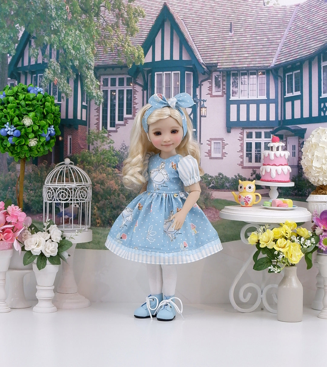 Alice Curtsey - dress and boots for Ruby Red Fashion Friends doll