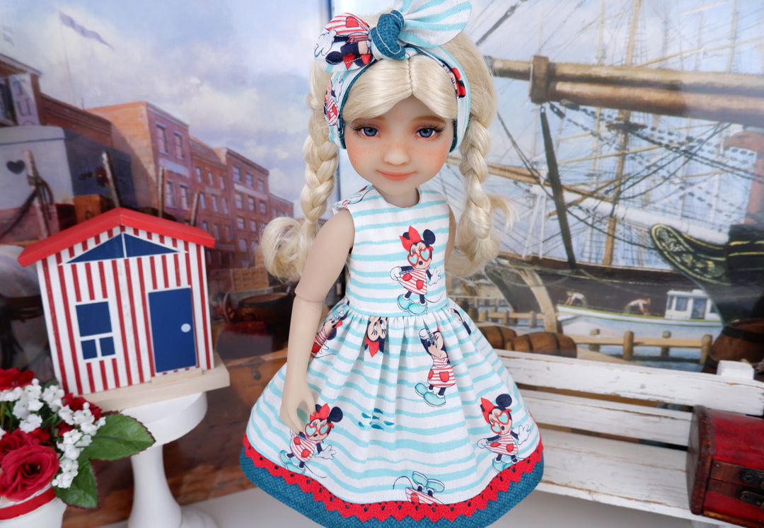 Aquarium Minnie - dress with boots for Ruby Red Fashion Friends doll