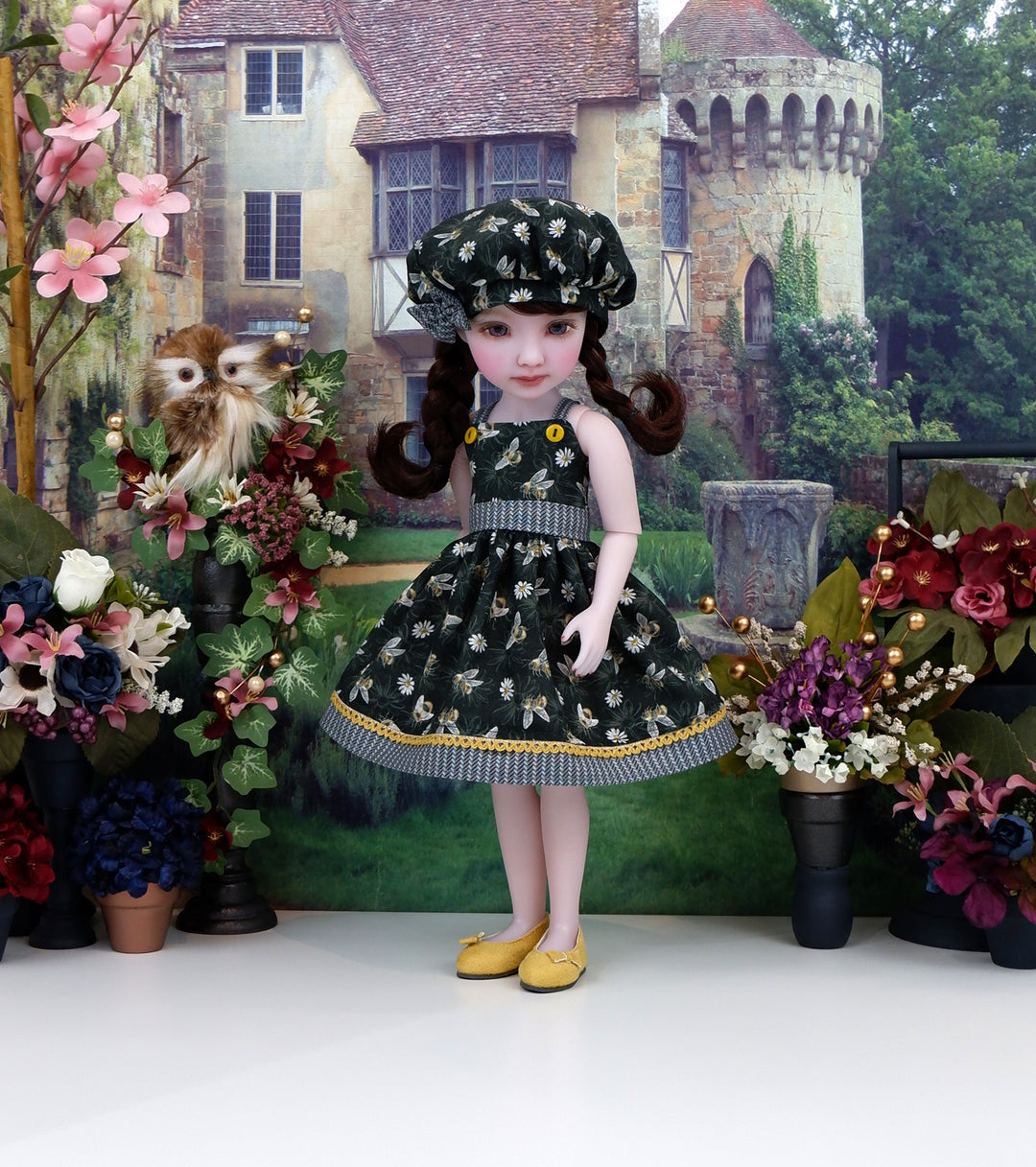 Autumn Bee - dress with shoes for Ruby Red Fashion Friends doll