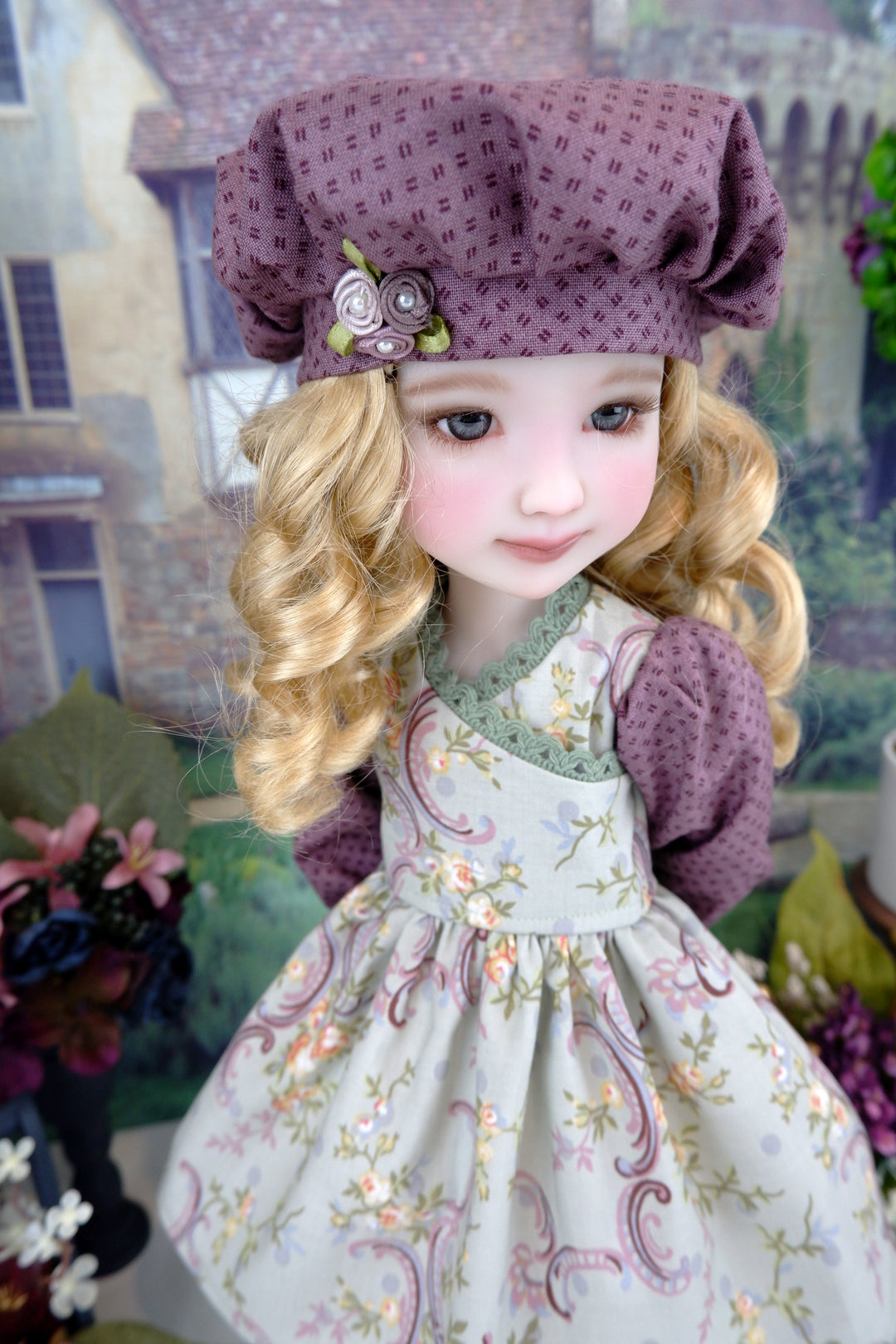 Autumn Filigree - dress with shoes for Ruby Red Fashion Friends doll