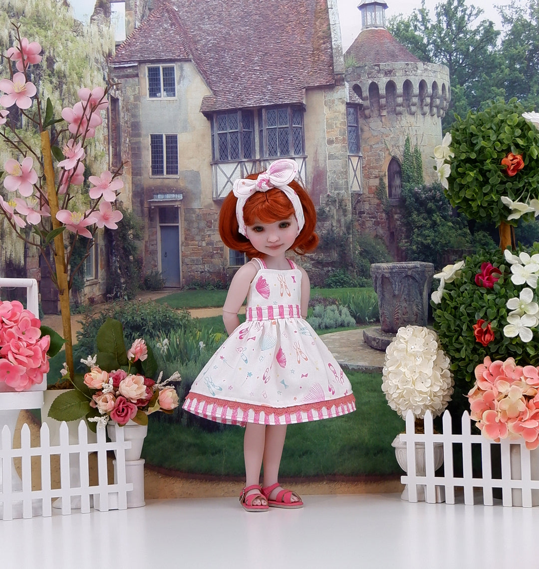 Ballet Recital - dress with sandals for Ruby Red Fashion Friends doll
