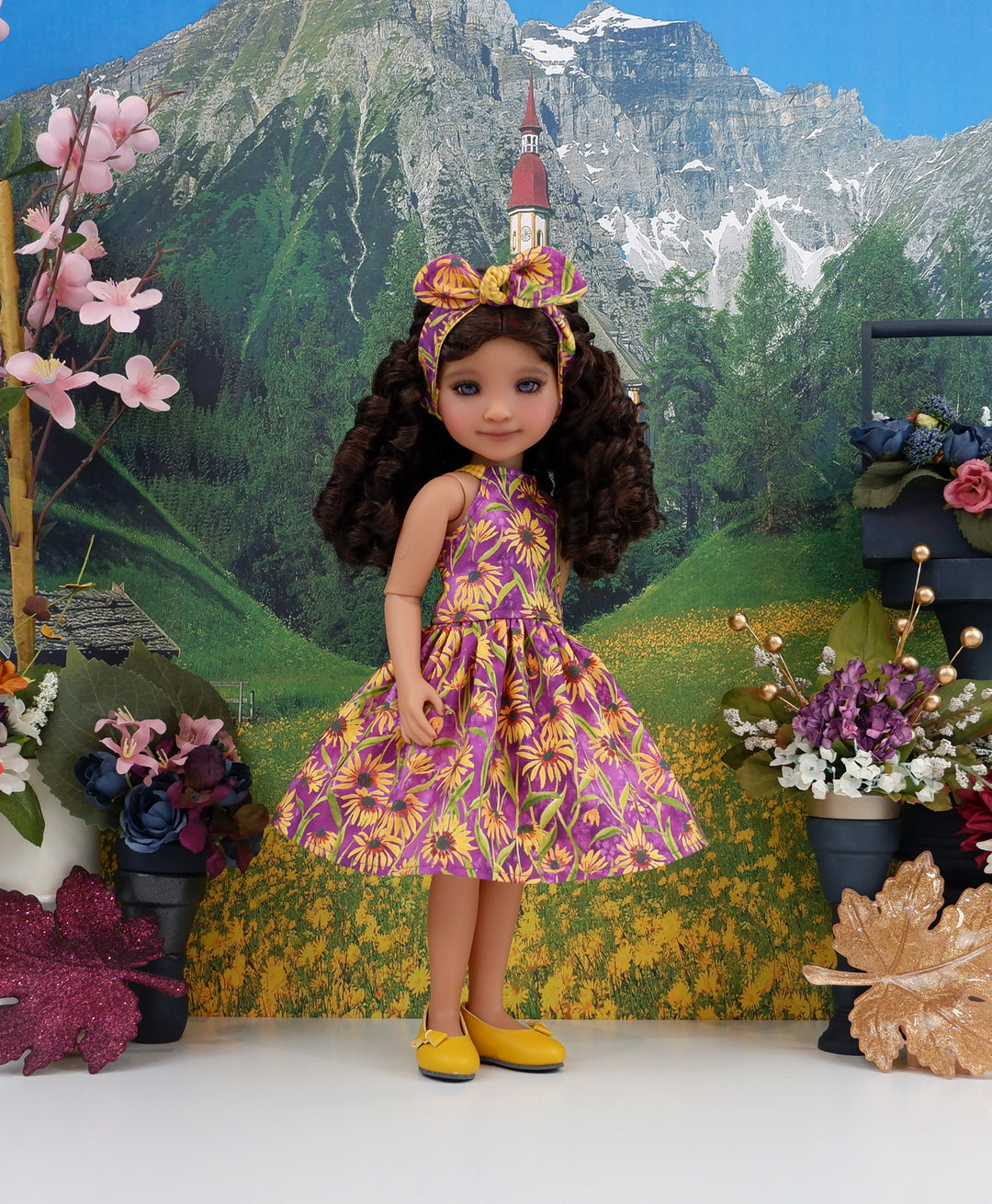 Batik Gerbera - dress and shoes for Ruby Red Fashion Friends doll