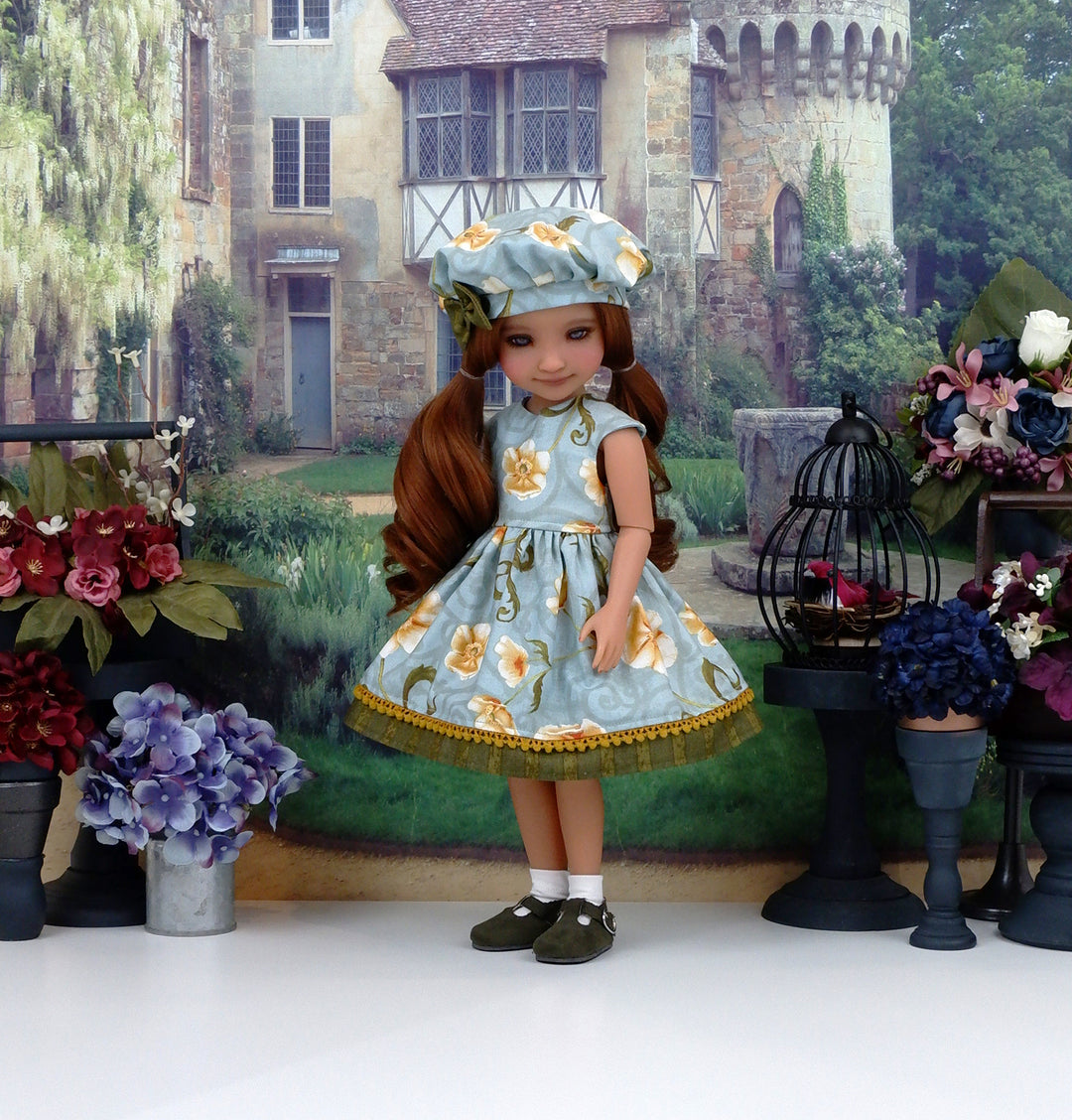 Beautiful Magnolia - dress with shoes for Ruby Red Fashion Friends doll