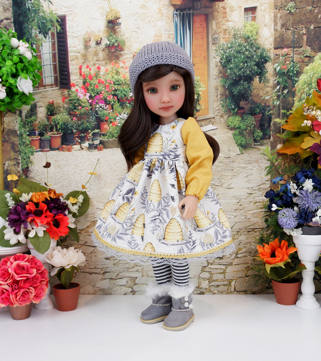 Bee Skep - dress with boots for Ruby Red Fashion Friends doll