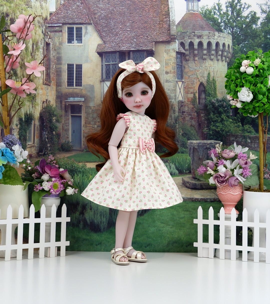 Bitty Rosebuds - dress with sandals for Ruby Red Fashion Friends doll