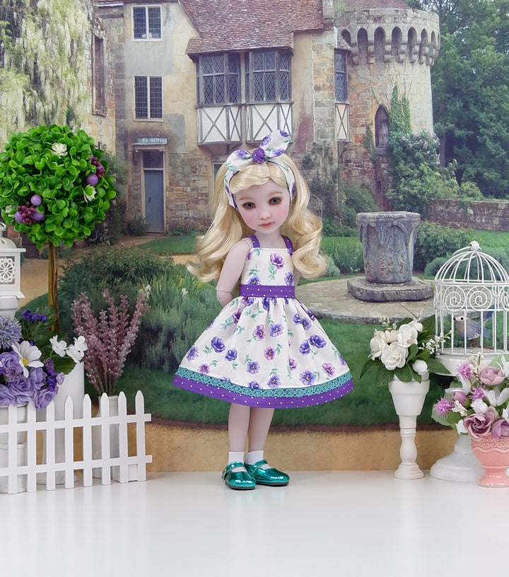 Blooming Anemone - dress and shoes for Ruby Red Fashion Friends doll
