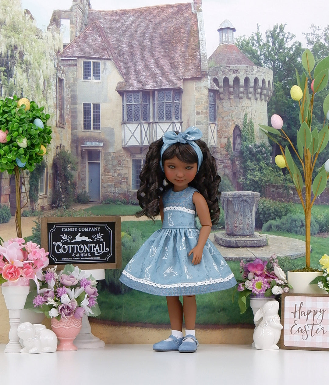 Bunny Silhouette - dress and shoes for Ruby Red Fashion Friends doll