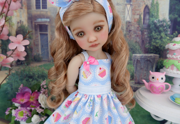 Cake &amp; Tea - dress and shoes for Ruby Red Fashion Friends doll