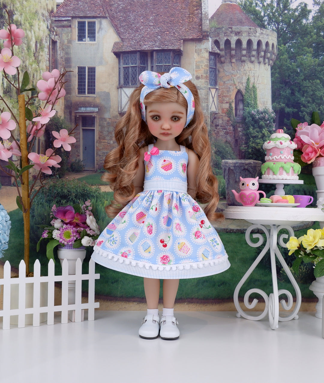 Cake &amp; Tea - dress and shoes for Ruby Red Fashion Friends doll