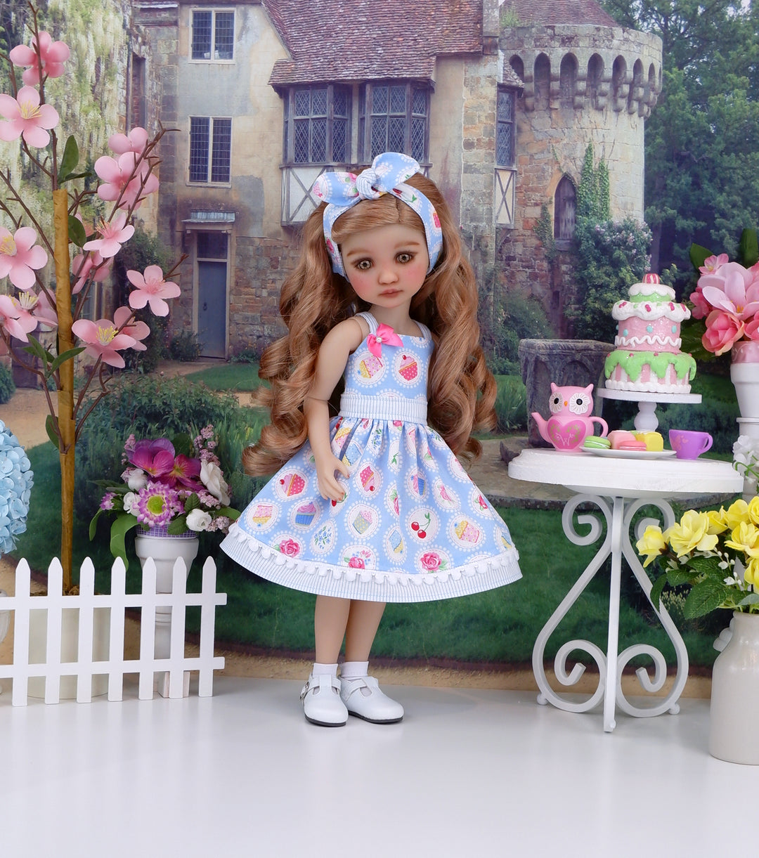 Cake &amp; Tea - dress and shoes for Ruby Red Fashion Friends doll