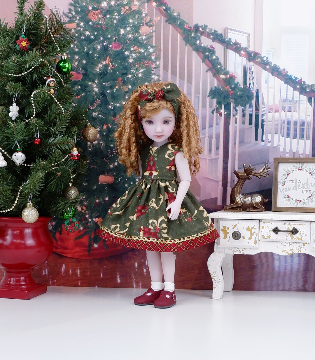Carol of the Bells - dress with shoes for Ruby Red Fashion Friends doll