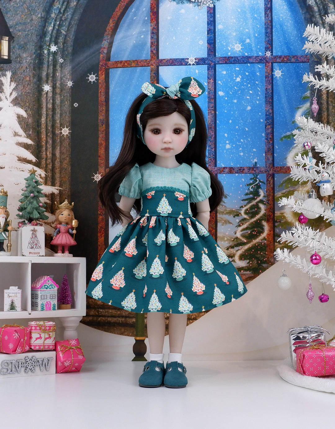 Ceramic Christmas Trees - dress with shoes for Ruby Red Fashion Friends doll