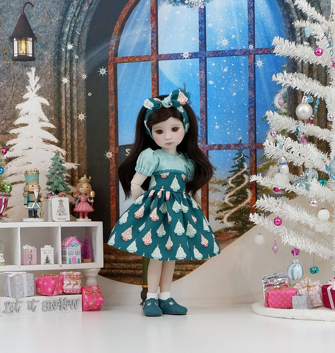Ceramic Christmas Trees - dress with shoes for Ruby Red Fashion Friends doll
