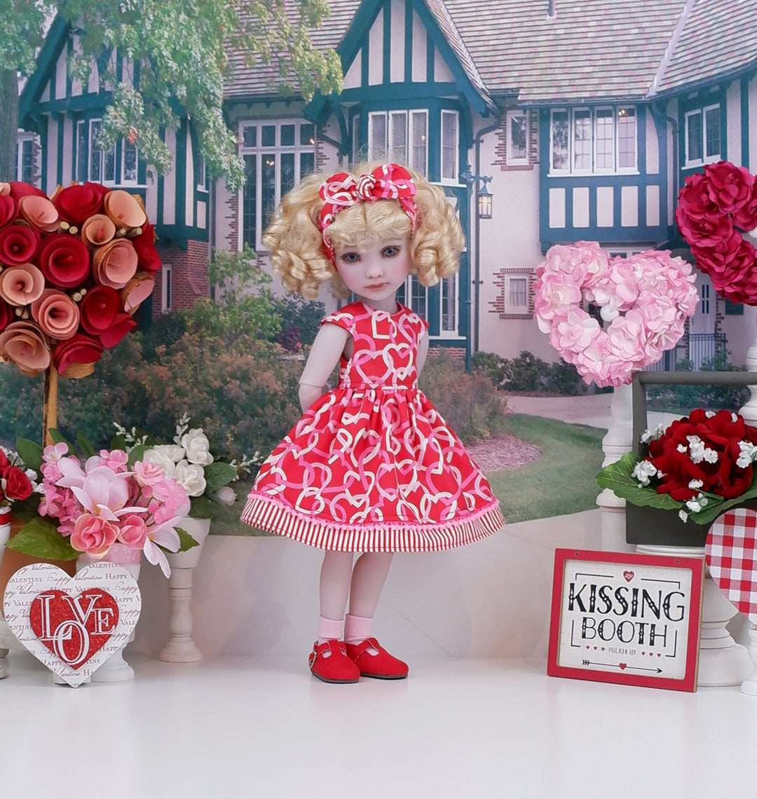 Chain of Hearts - dress with shoes for Ruby Red Fashion Friends doll
