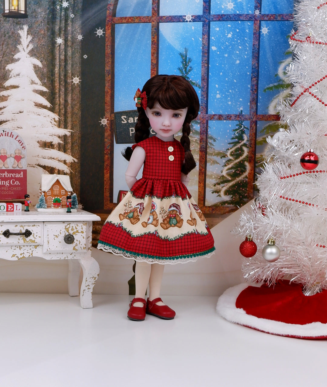 Christmas Teddy Bear - dress with shoes for Ruby Red Fashion Friends doll Christmas Teddy Bear - dress with shoes for Ruby Red Fashion Friends doll