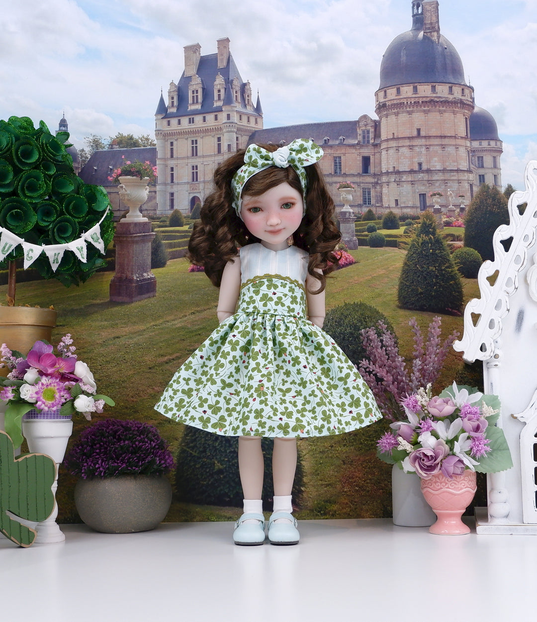 Clover Garden - dress with shoes for Ruby Red Fashion Friends doll