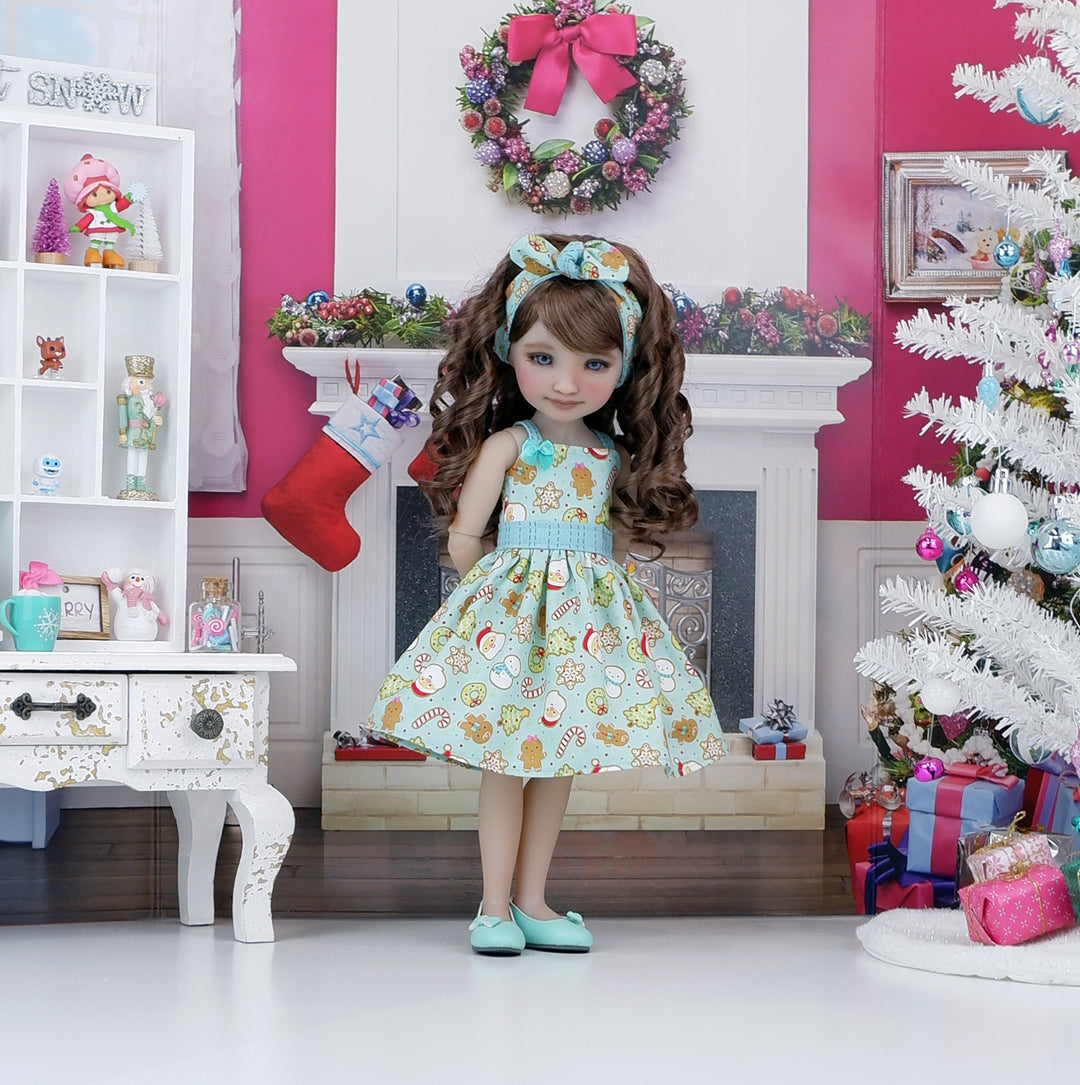 Cookie Cutie - dress with shoes for Ruby Red Fashion Friends doll