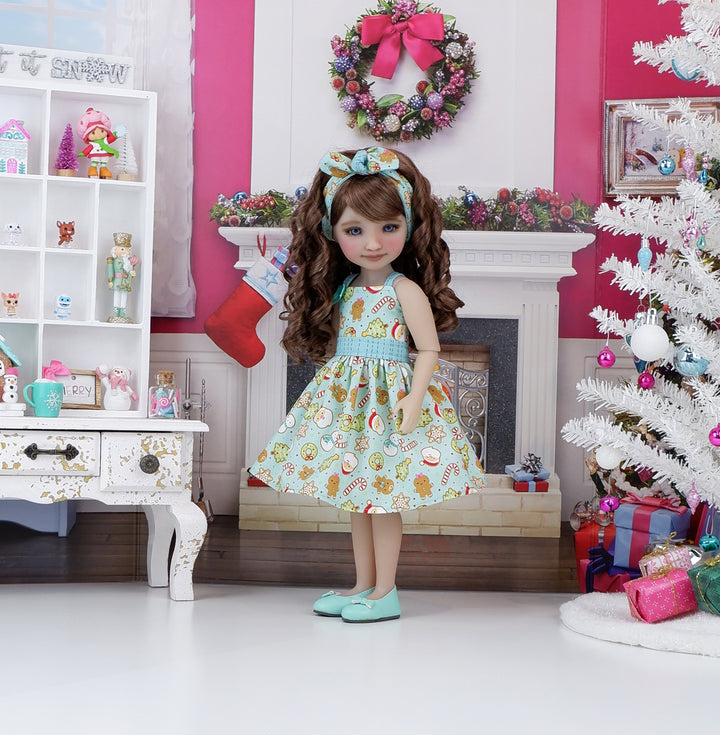 Cookie Cutie - dress with shoes for Ruby Red Fashion Friends doll