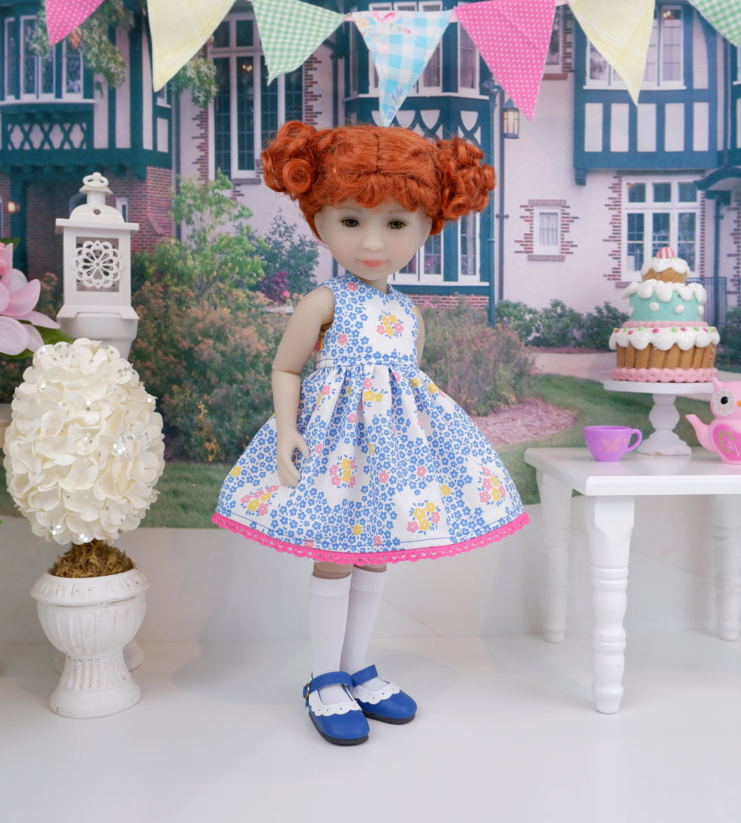 Cottage Charm - dress and shoes for Ruby Red Siblies doll
