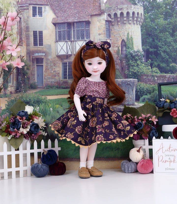 County Kerry - blouse & skirt with loafers for Ruby Red Fashion Friends doll