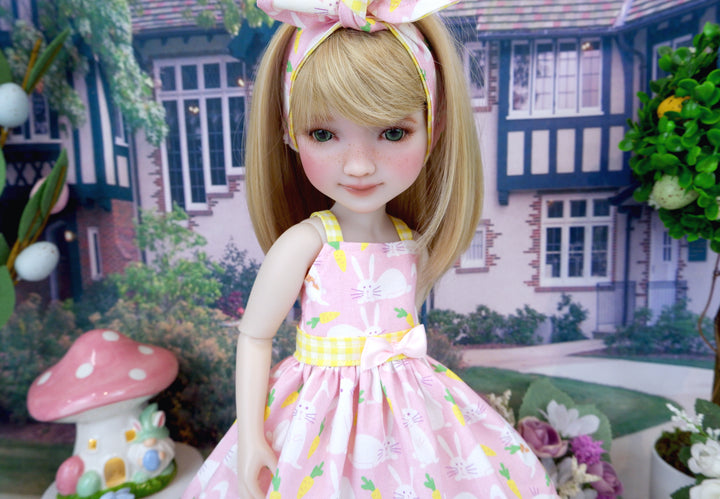 Curious Bunny - dress with saddle shoes for Ruby Red Fashion Friends doll
