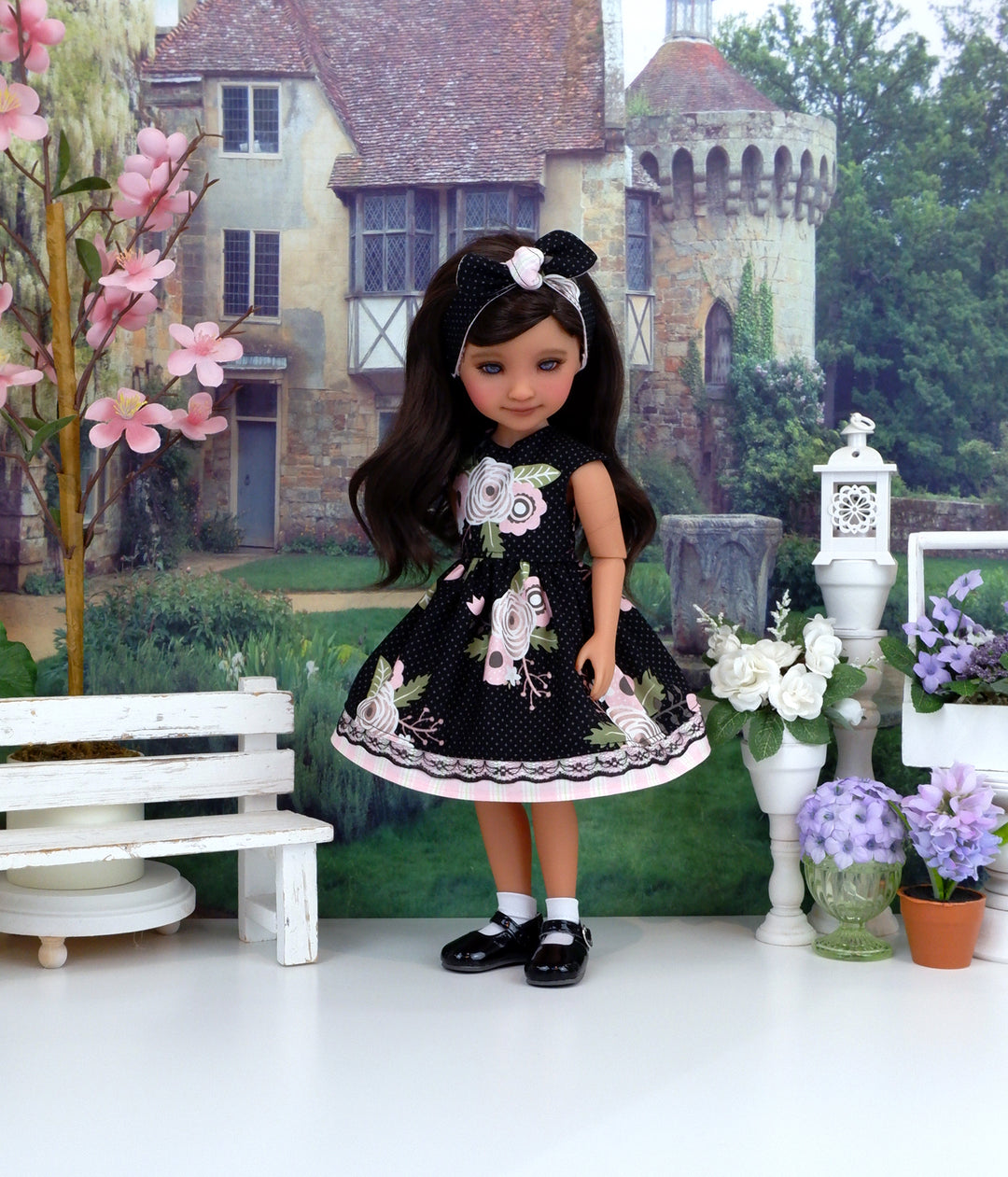 Cut Rose Elegance - dress with shoes for Ruby Red Fashion Friends doll
