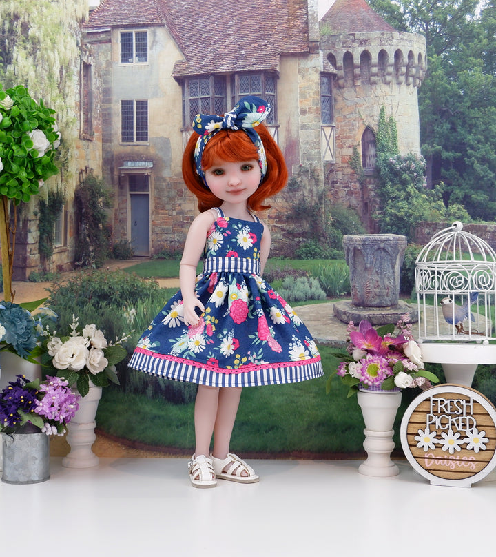 Daisies & Mums - dress and sandals for Ruby Red Fashion Friends doll