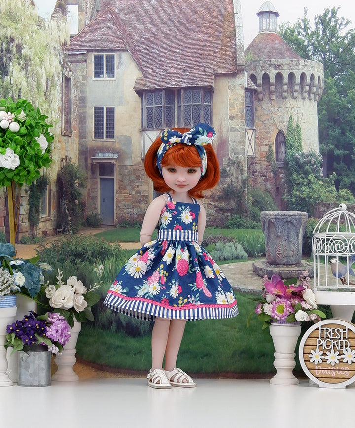 Daisies & Mums - dress and sandals for Ruby Red Fashion Friends doll