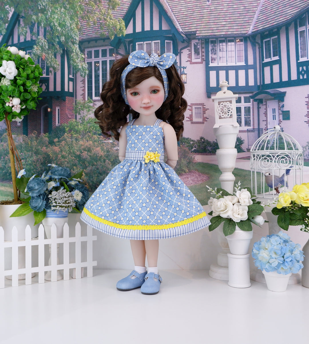 Daisy Chain - dress and shoes for Ruby Red Fashion Friends doll
