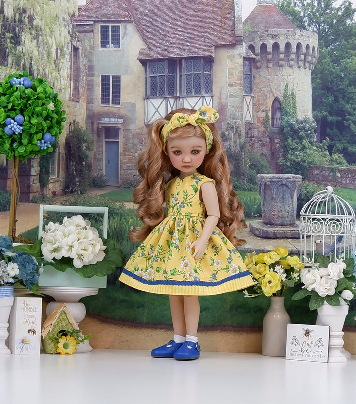 Daisy Sunshine - dress with shoes for Ruby Red Fashion Friends doll