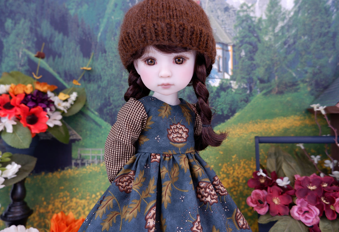 Deep Wood Thistle - dress ensemble with boots for Ruby Red Fashion Friends doll