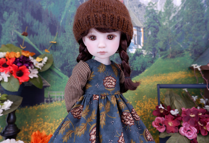 Deep Wood Thistle - dress ensemble with boots for Ruby Red Fashion Friends doll