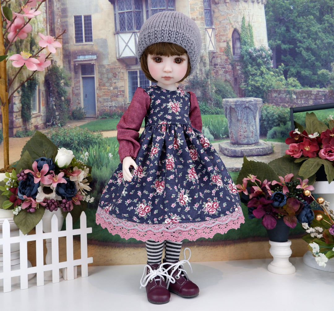 English Autumn - dress with boots for Ruby Red Fashion Friends doll