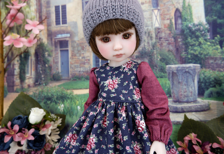 English Autumn - dress with boots for Ruby Red Fashion Friends doll