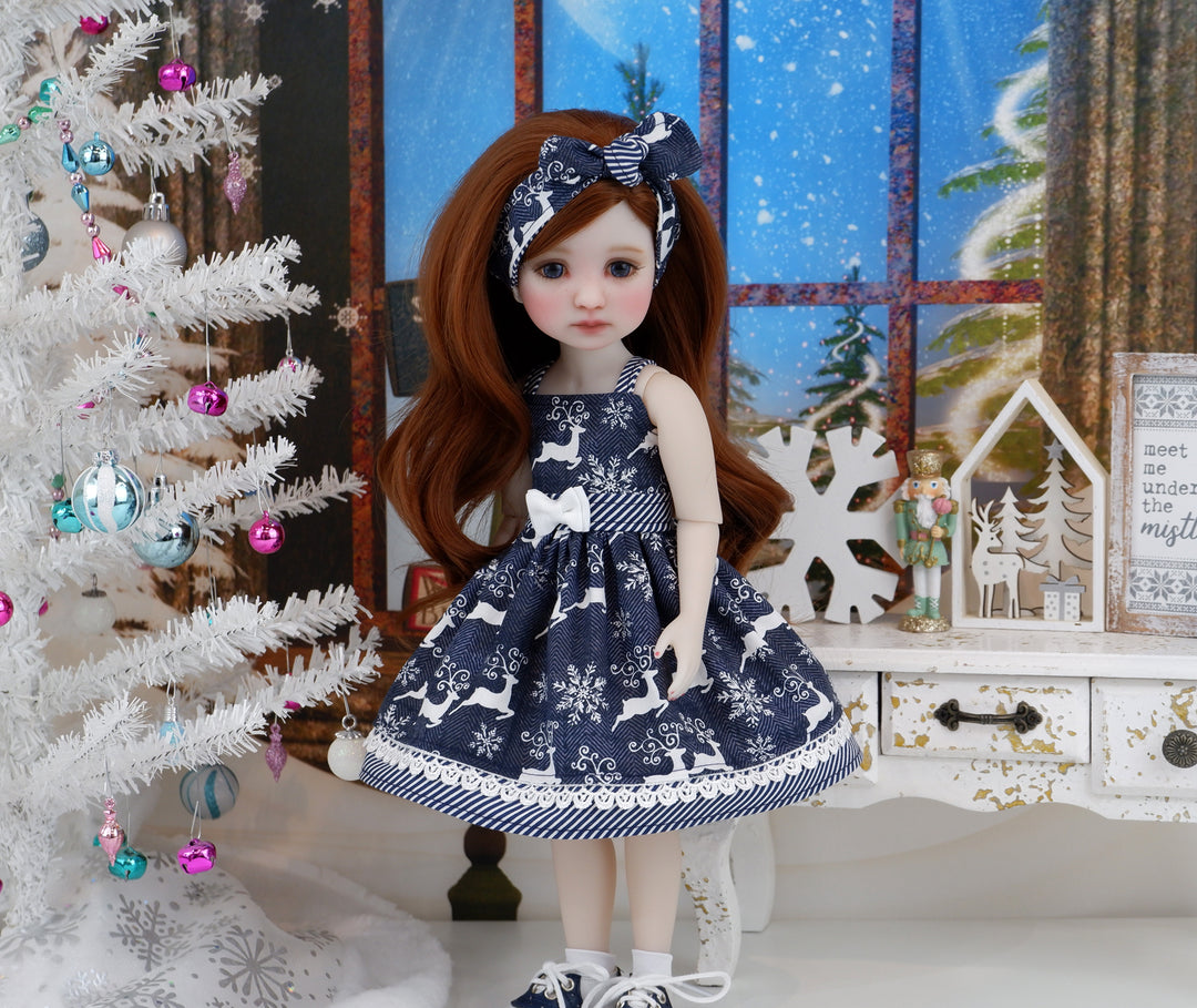 Filigree Reindeer - dress with saddle shoes for Ruby Red Fashion Friends doll