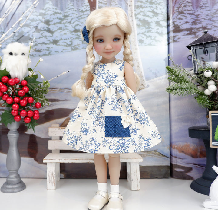 Filigree Snowflakes - dress with shoes for Ruby Red Fashion Friends doll