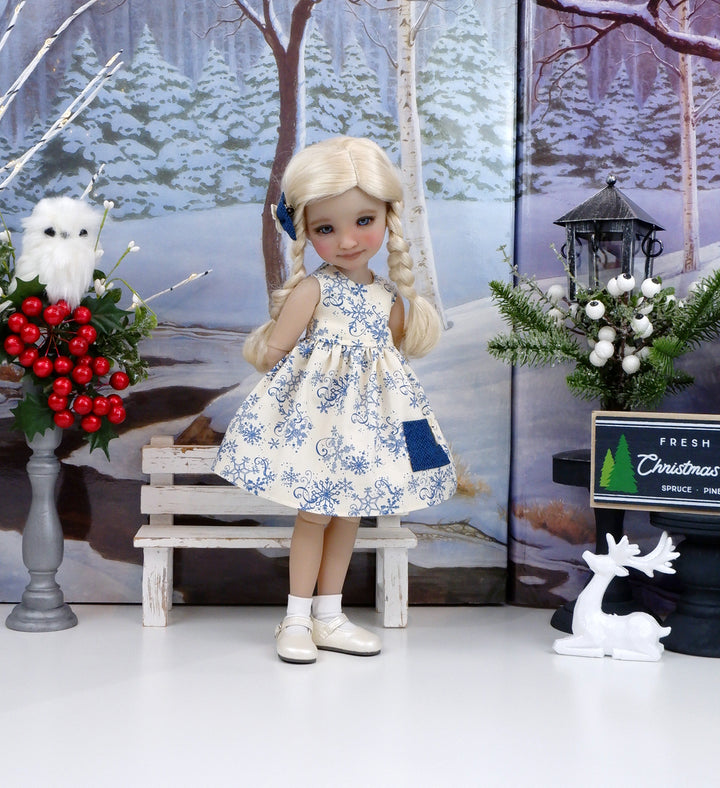 Filigree Snowflakes - dress with shoes for Ruby Red Fashion Friends doll