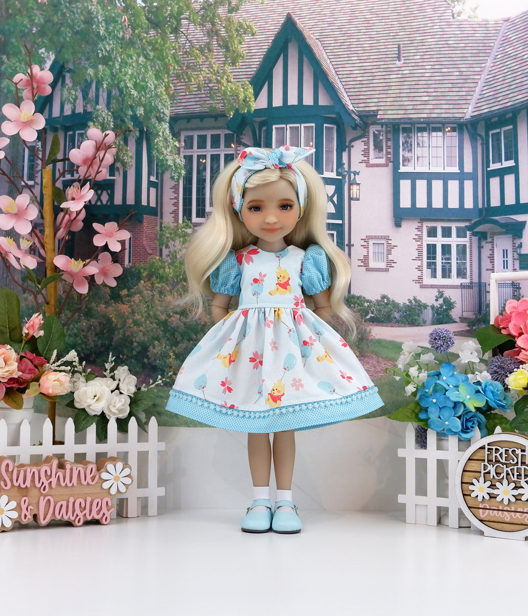 Float Away Pooh - dress and shoes for Ruby Red Fashion Friends doll