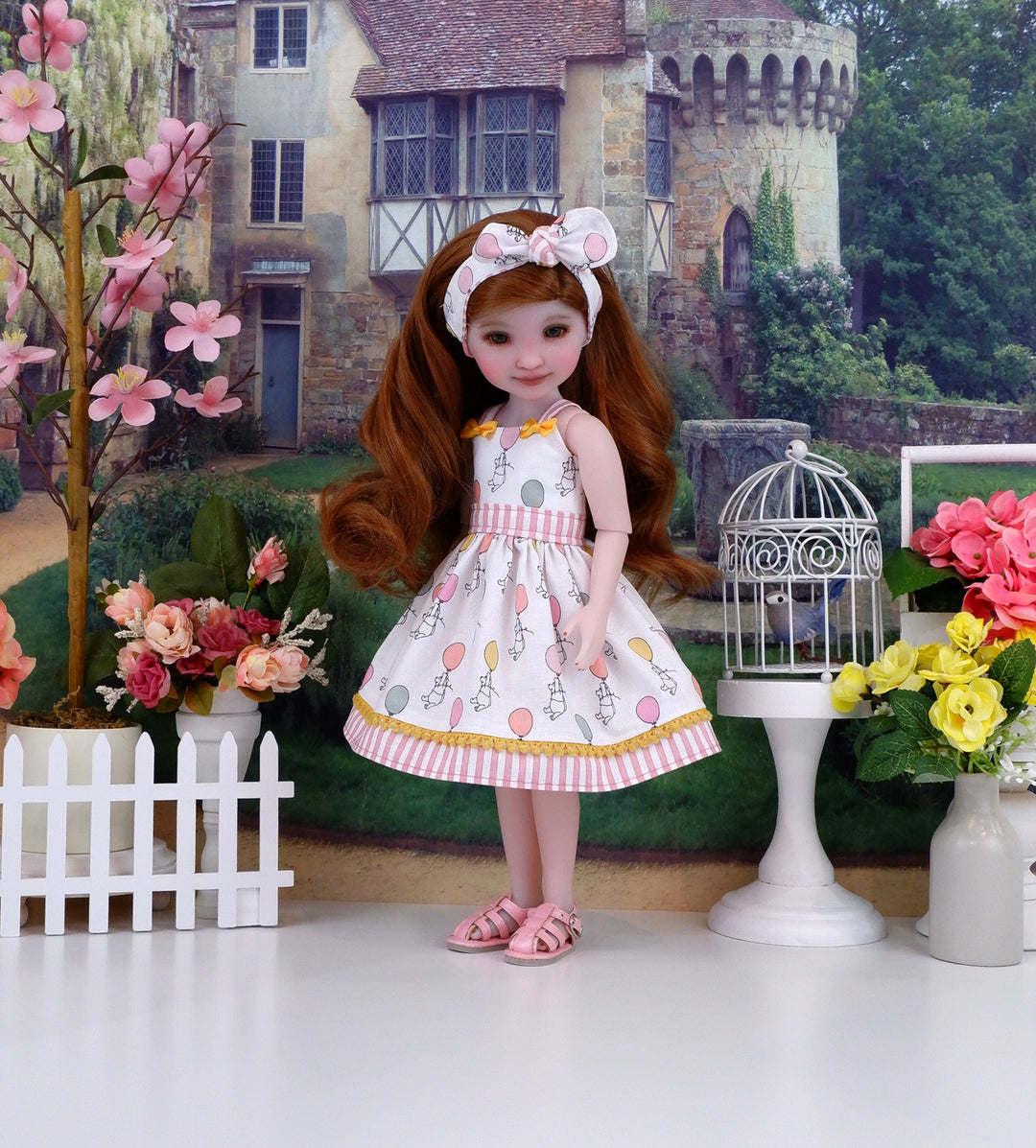 Floating Pooh - dress with sandals for Ruby Red Fashion Friends doll