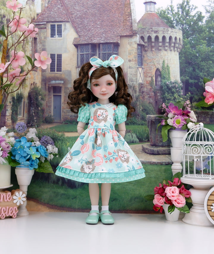 Floral Hedgehog - dress and shoes for Ruby Red Fashion Friends doll