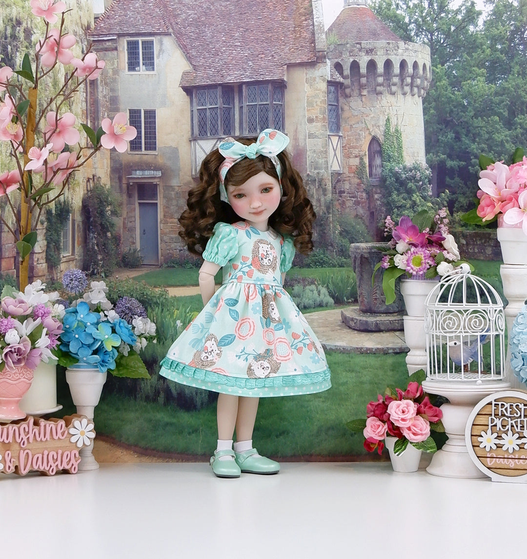Floral Hedgehog - dress and shoes for Ruby Red Fashion Friends doll