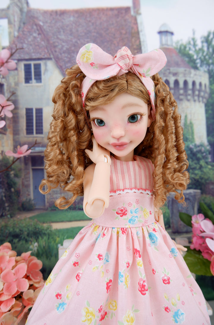Floral Picnic - dress with shoes for Anderson Art Dolls BJD