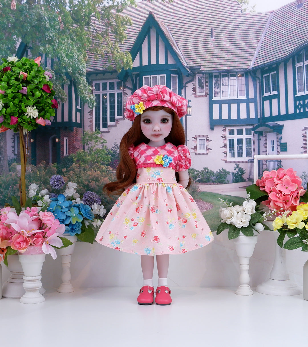 Floral Picnic - dress with shoes for Ruby Red Fashion Friends doll