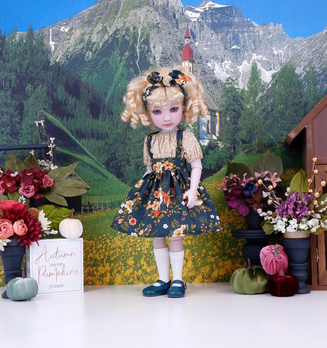 Fox Thicket - blouse & jumper with shoes for Ruby Red Fashion Friends doll