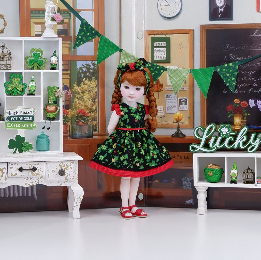 Good Luck Bug - dress with sandals for Ruby Red Fashion Friends doll