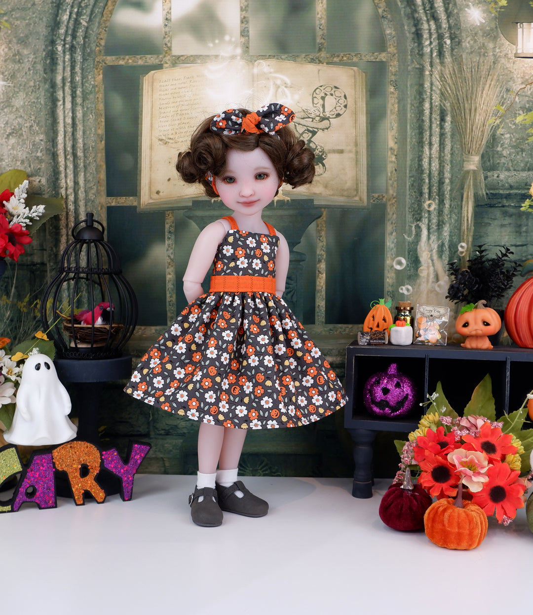 Halloween Flowers - dress with shoes for Ruby Red Fashion Friends doll