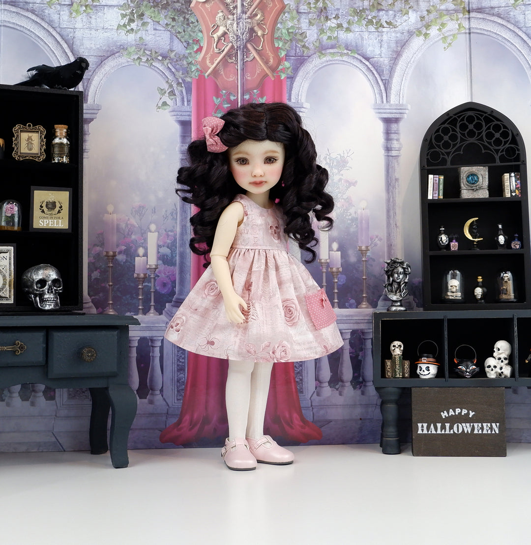 Haunted Beauty - dress with shoes for Ruby Red Fashion Friends doll