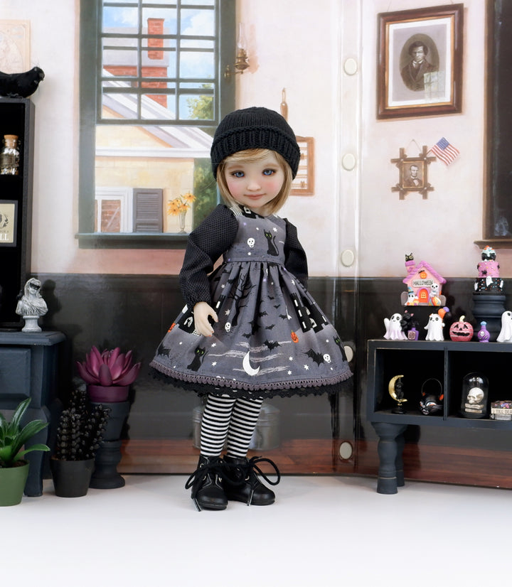 Haunted Castle - dress with boots for Ruby Red Fashion Friends doll